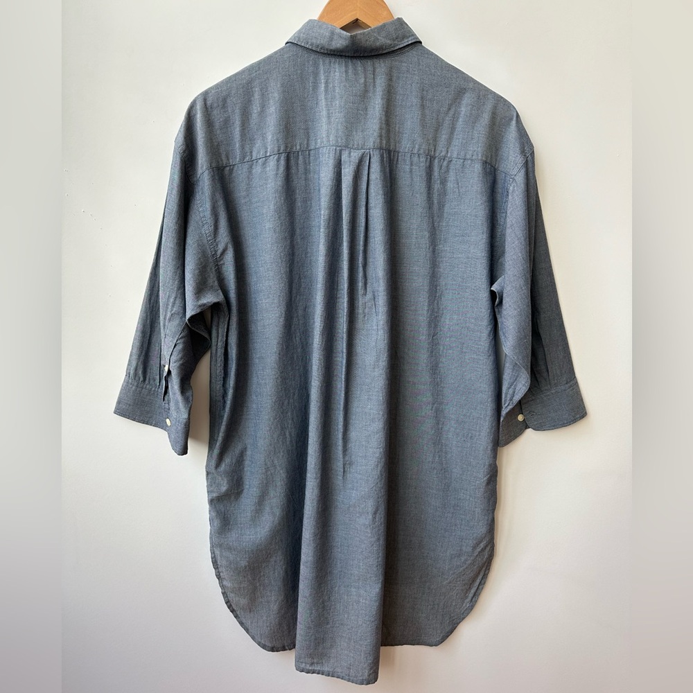 GAP MATERNITY - HI/LO HEM, 3/4 SLEEVES, LT WT CHAMBRAY TUNIC TOP - MEDIUM - Picture 2 of 6